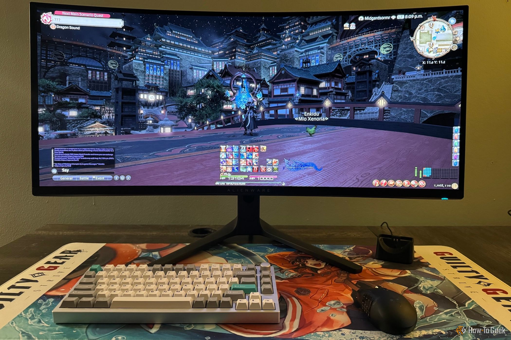 Final Fantasy XIV on a curved ultrawide monitor.