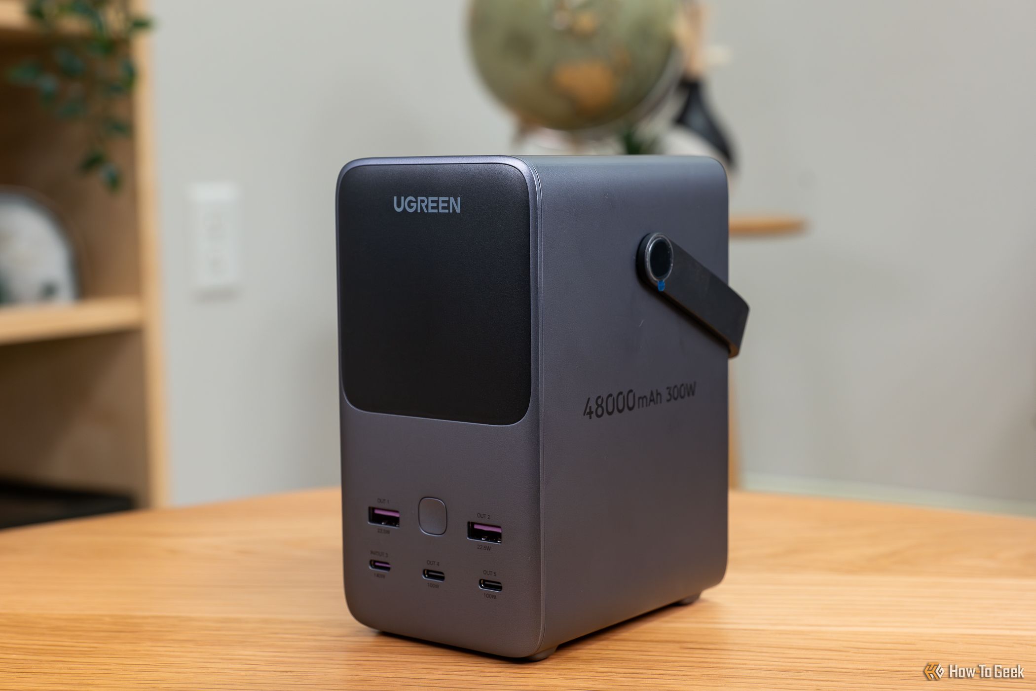 Experience Unmatched Power with the Ugreen 300W-60,000mAh Portable Battery Pack - Comprehensive Review