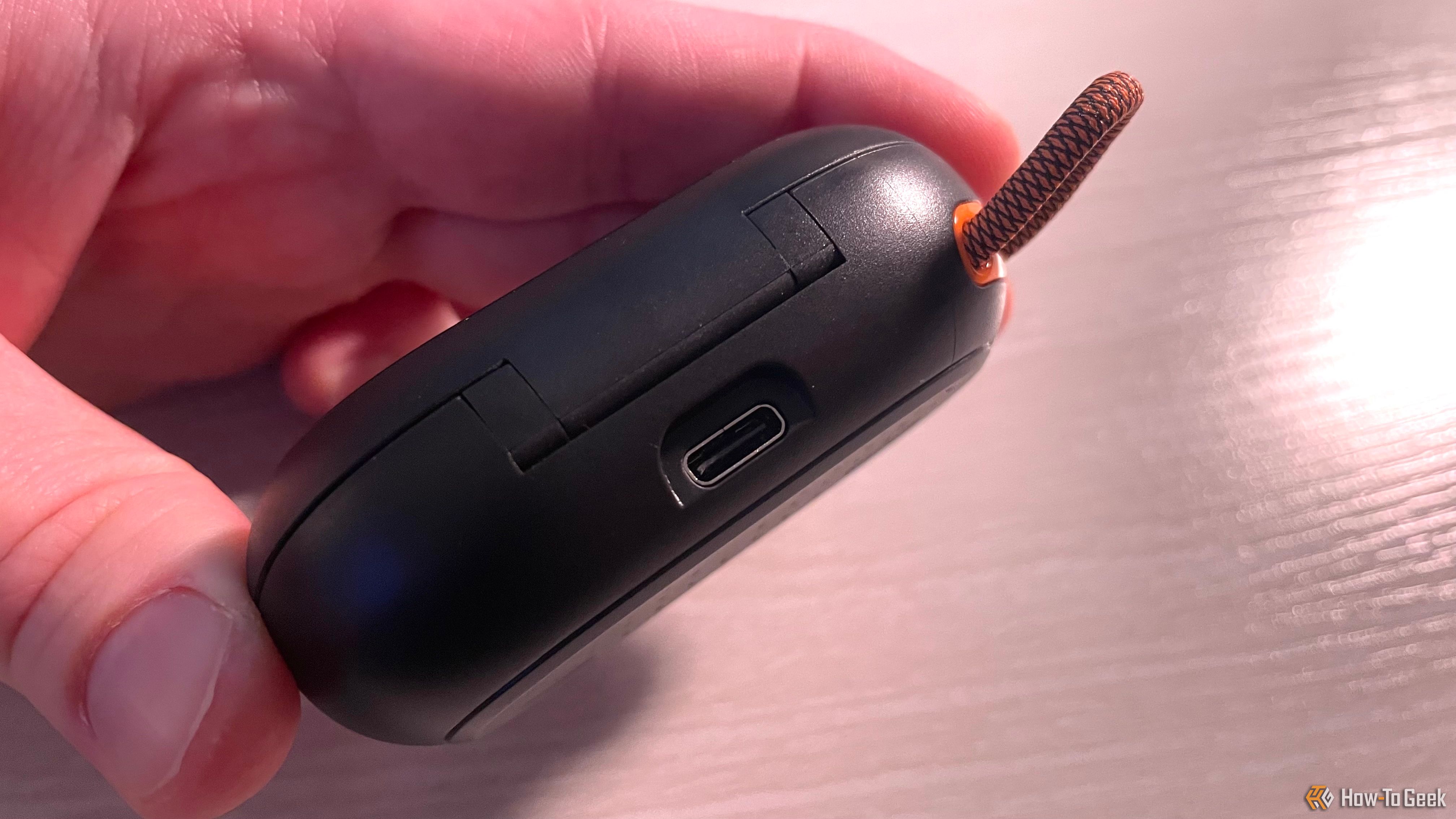 The USB-C port on the back of the Skullcandy Sesh ANC Active earbuds charging case