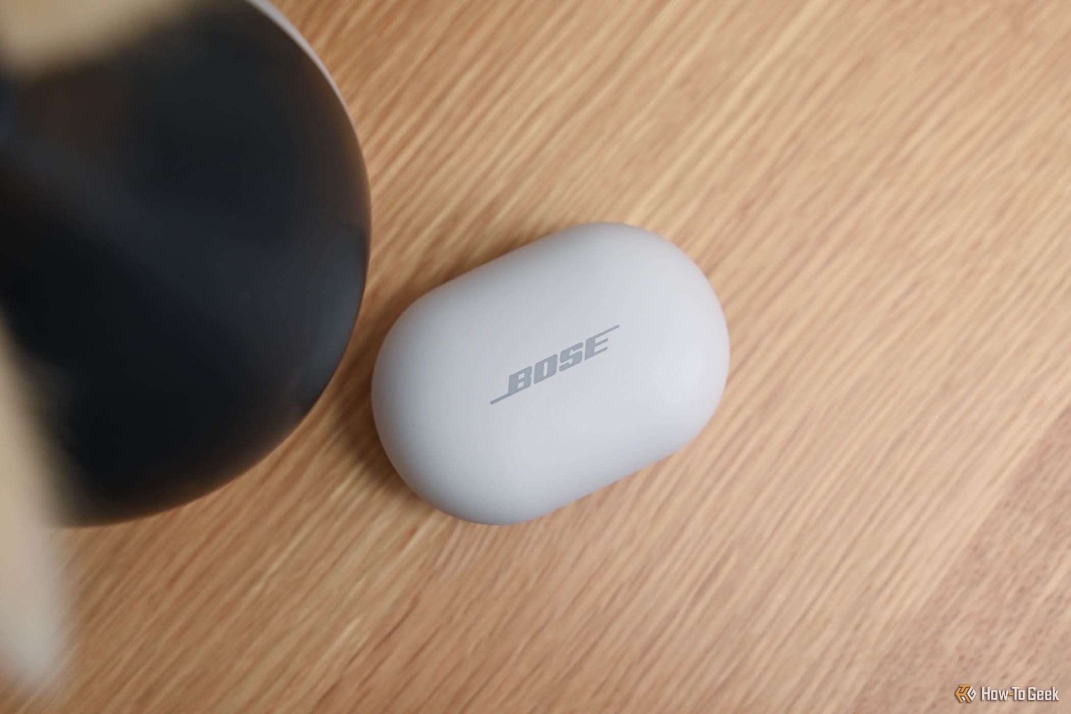 The Bose QuietComfort Earbuds charging case.