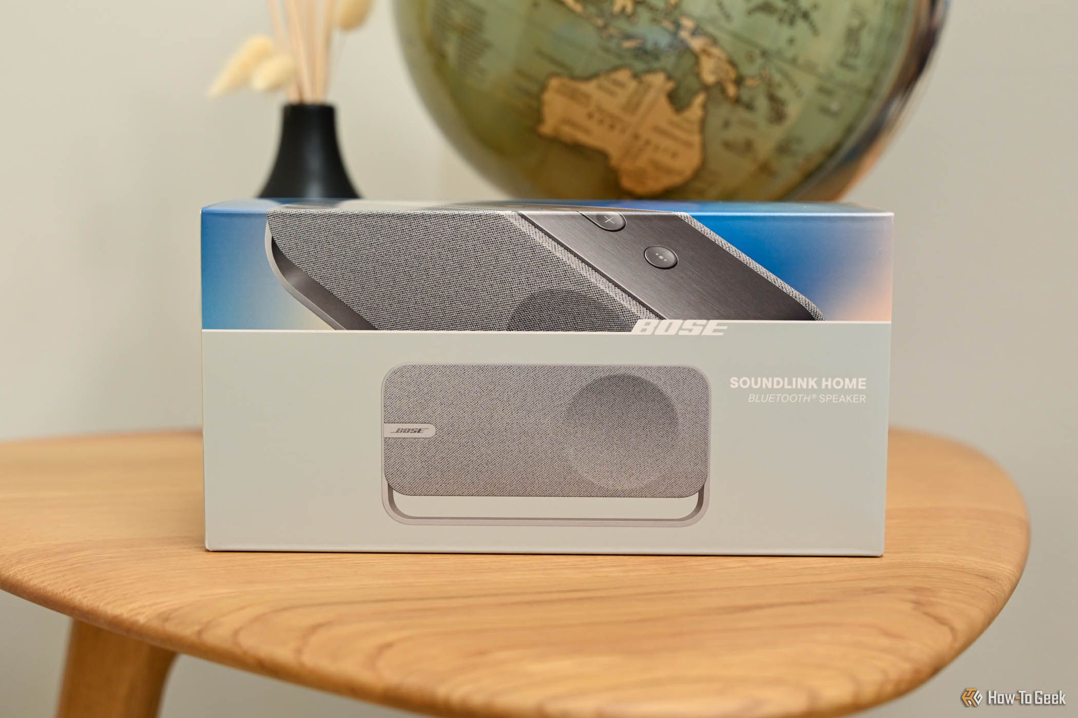 Box for the Bose SoundLink Home.