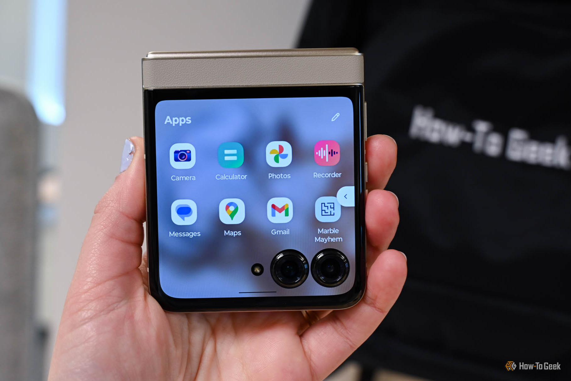 Motorola Razr (2024) Review: Mostly Nostalgia