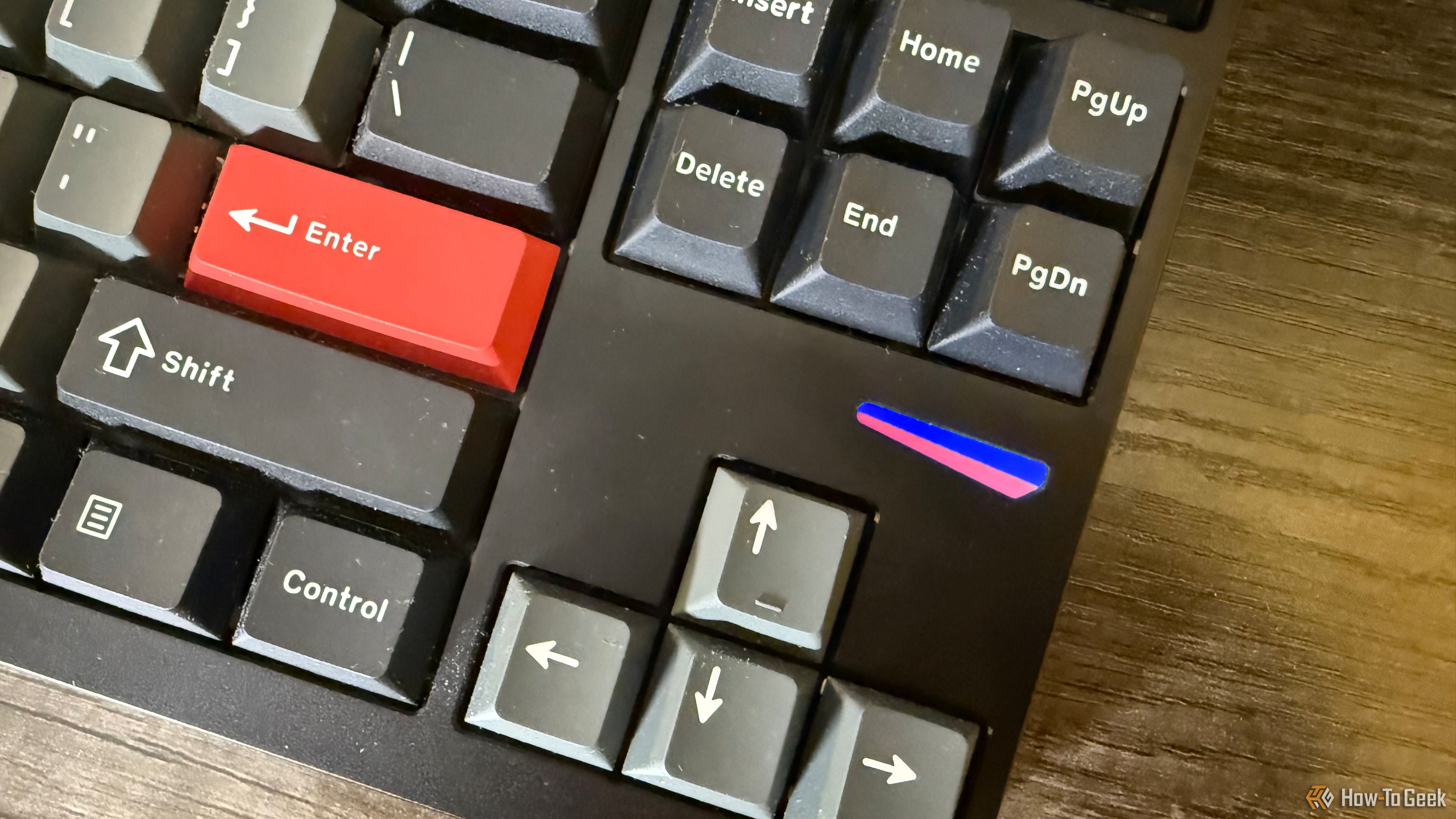 Caps lock and power indicators on the Keychron Lemokey L4.