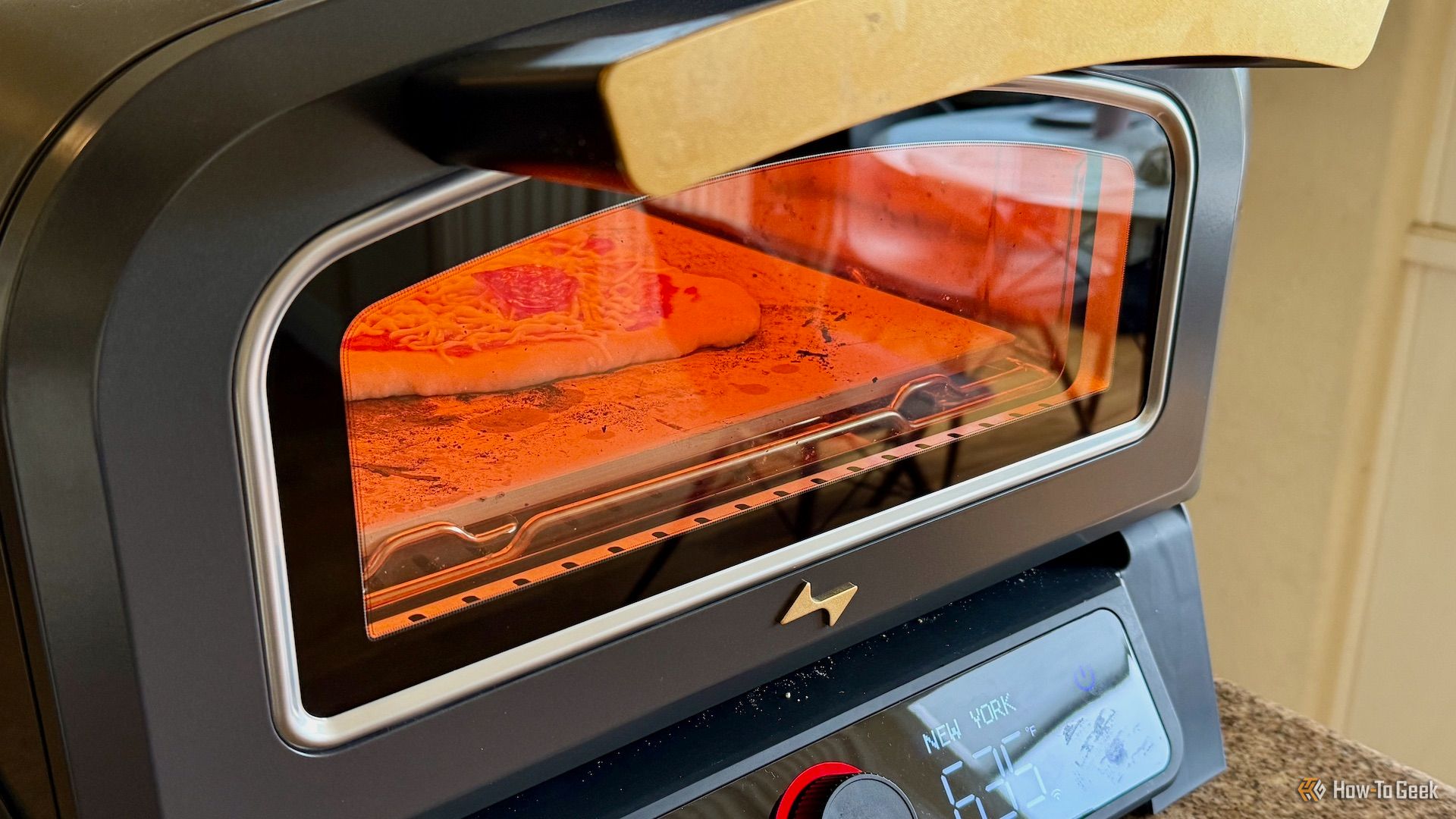 Current model p Kitchen A pizza.