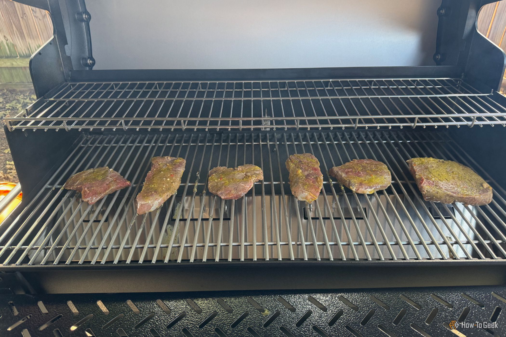 Weber Searwood 600xl with cooking surface stake. 