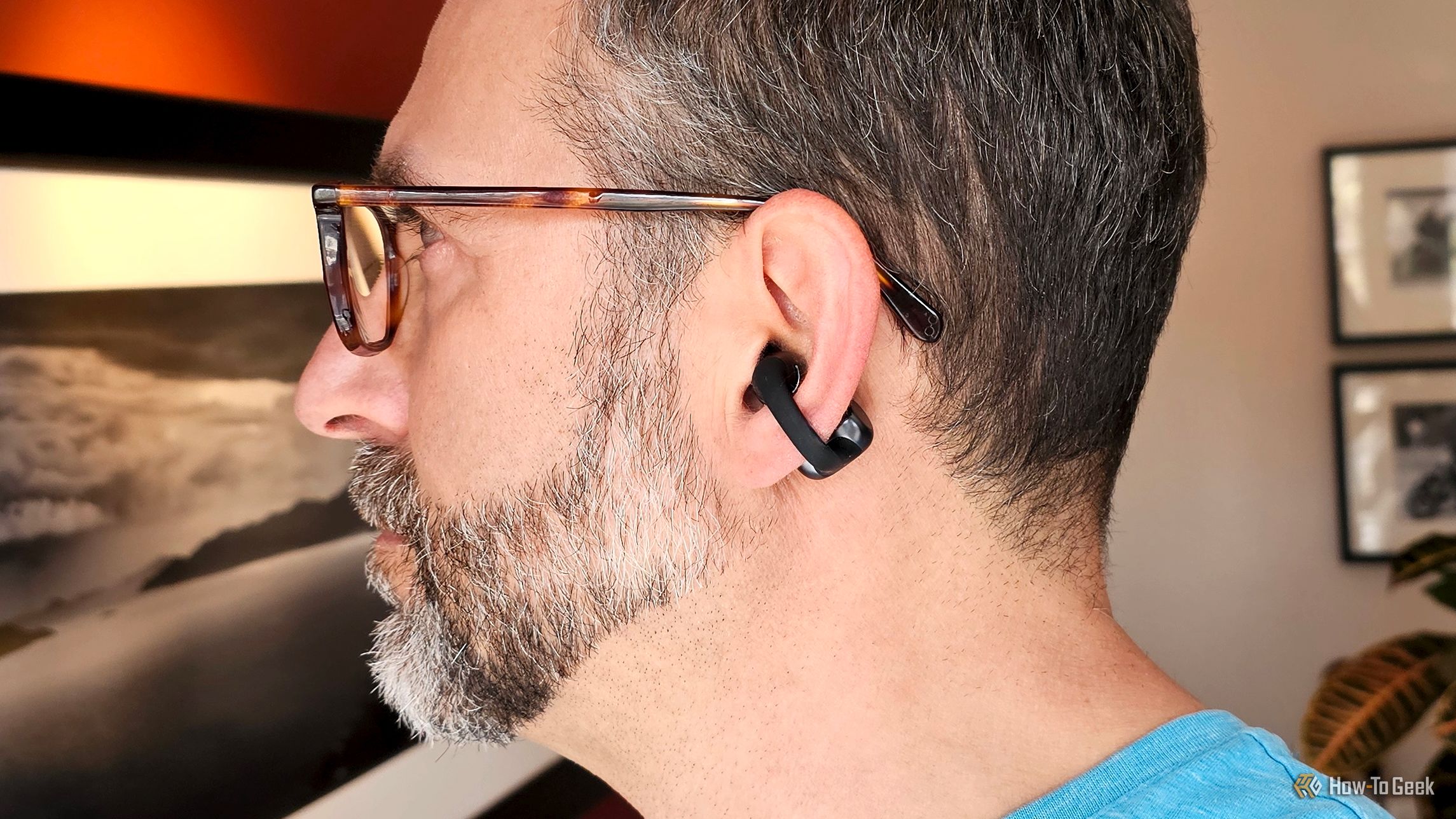 Wear Best Way To Fit Airpods Pro How To Find The Right Fit Airpods - Main Image