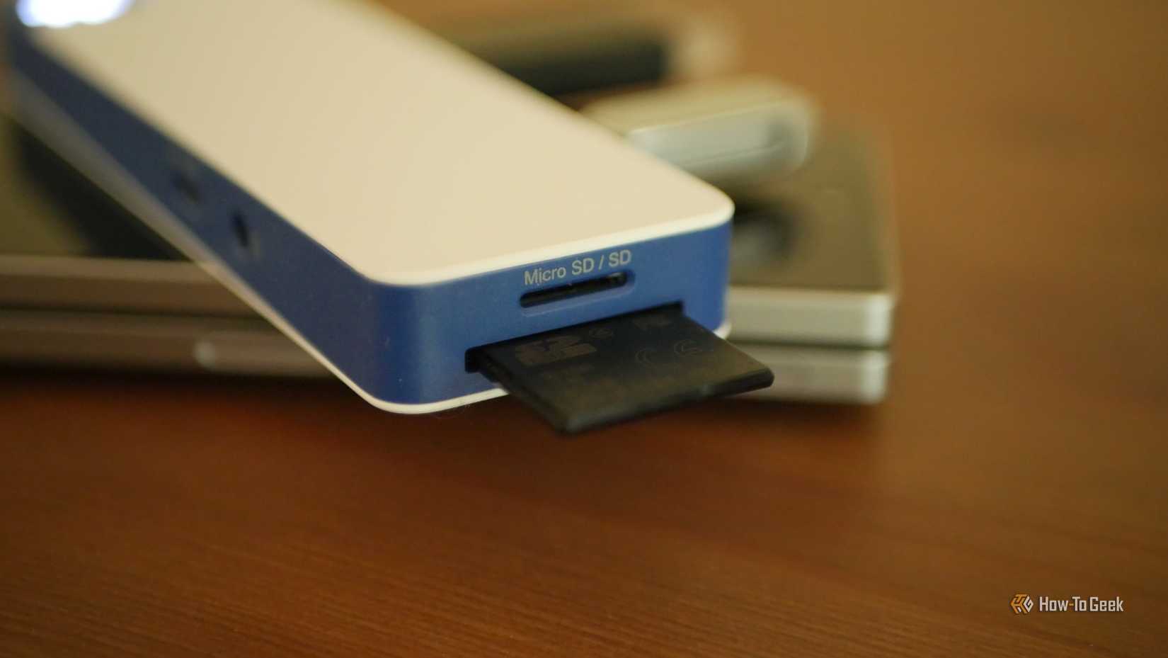 Hyperdrive Geek Hyper HyperDrive Flex 8 Port USB-C Hub Review: Distracting but Fun