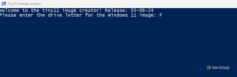 Tiny11 image creator window.