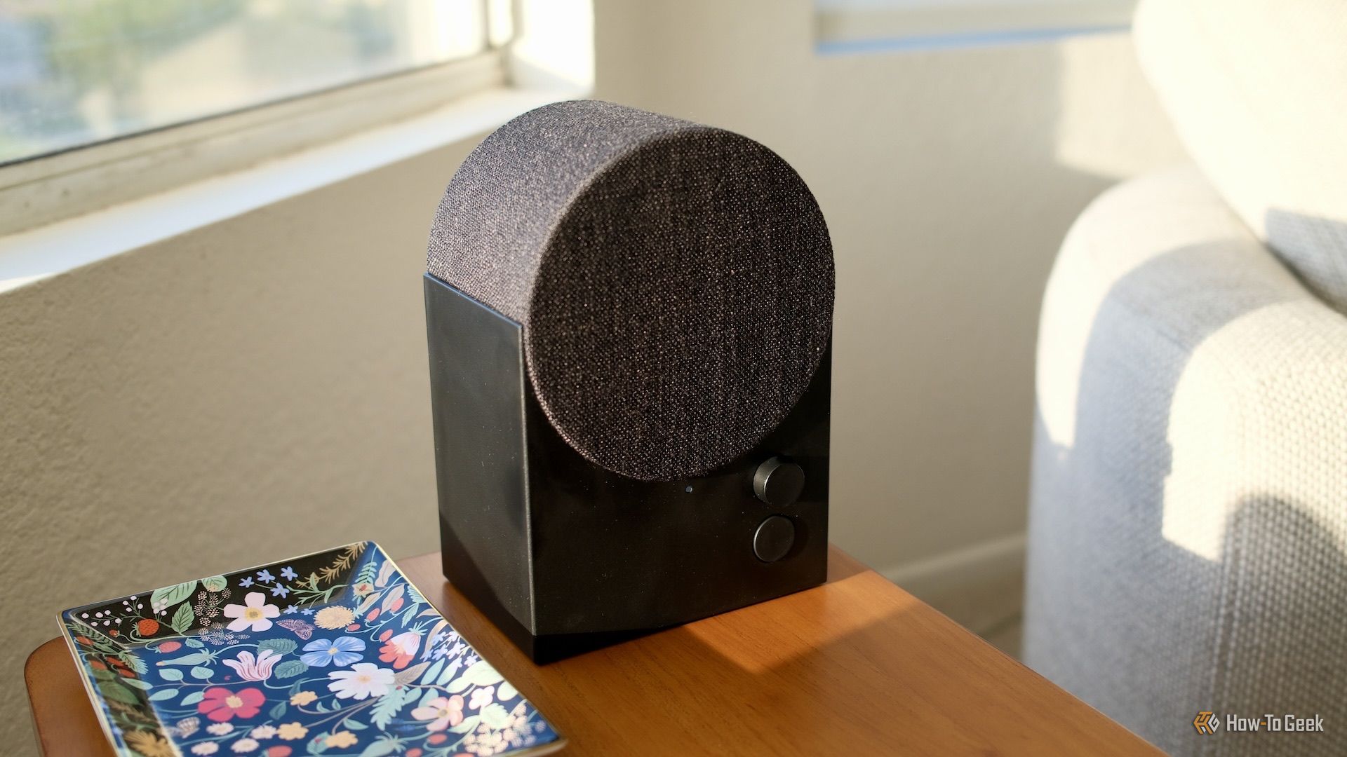 IKEA NATTBAD speaker showing fabric and plastic exterior.