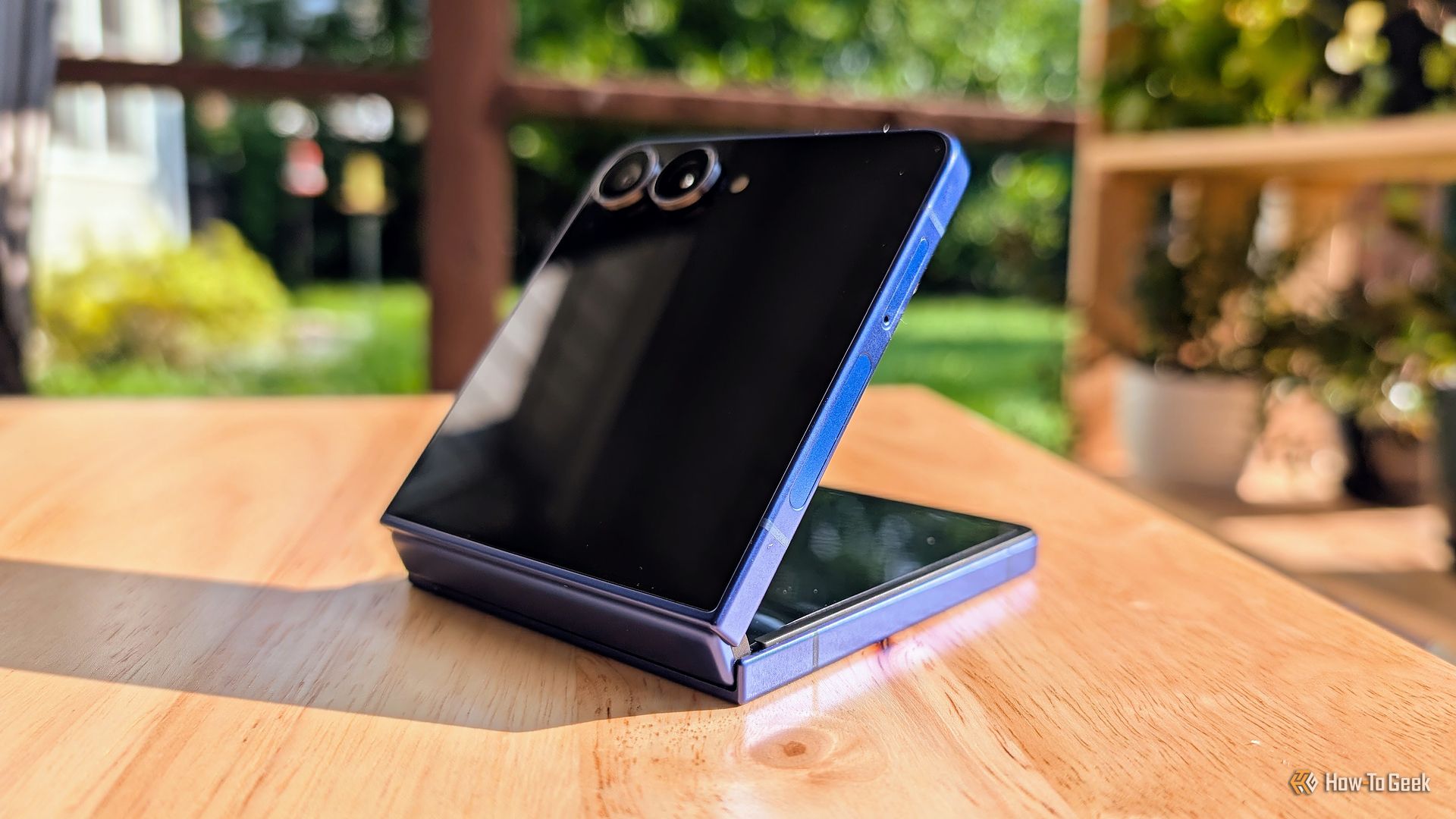 galaxy z flip 7 review fixed 4