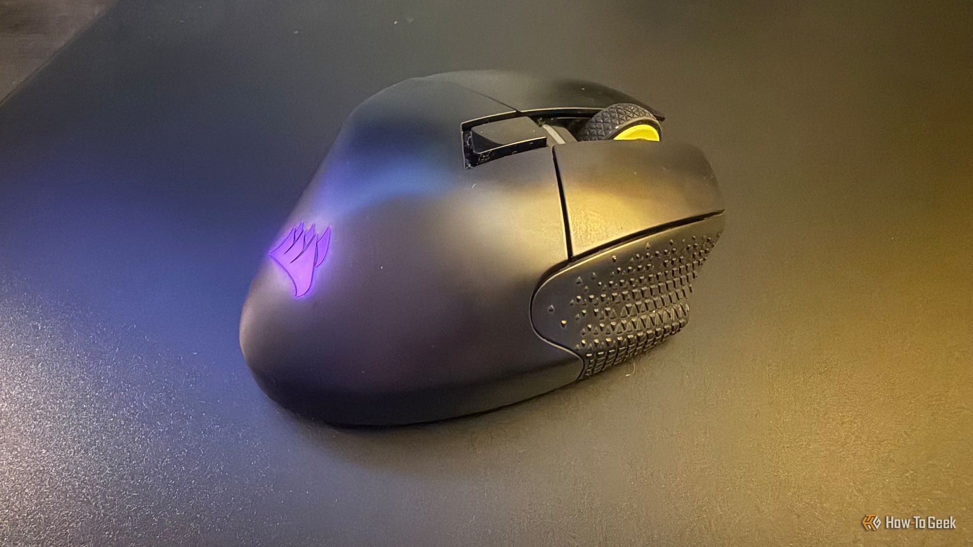 The grip side of the Corsair Scimitar Elite Wireless SE gaming mouse.
